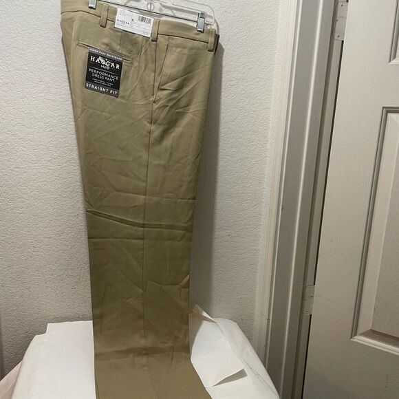 New HAGGAR H26 super flex waistband- MEN'S SIZE 38 X 32 TAN - Picture 1 of 16